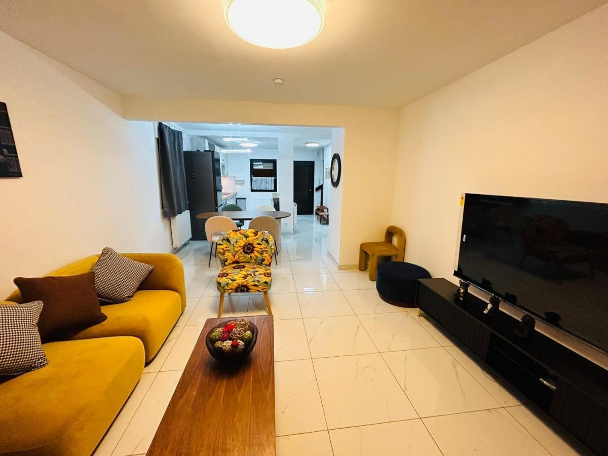 Apartment Messe Hv-1 *